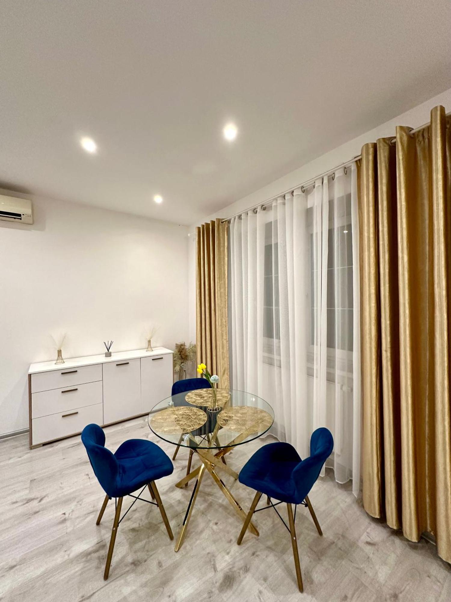 Luxury Apartment In Bratislava Exterior photo